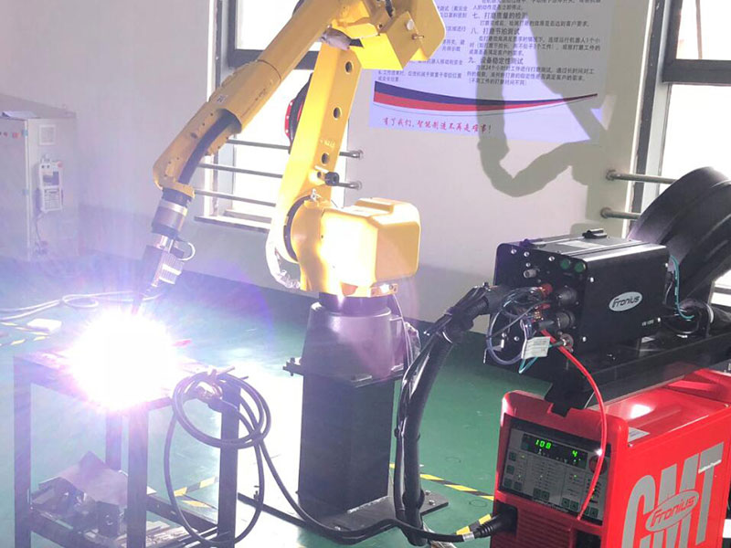 机器人焊接机