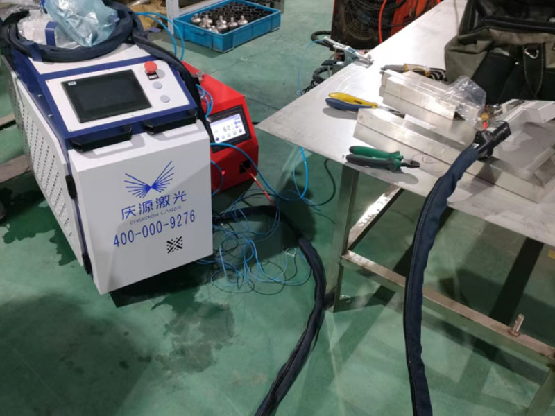 激光焊接机